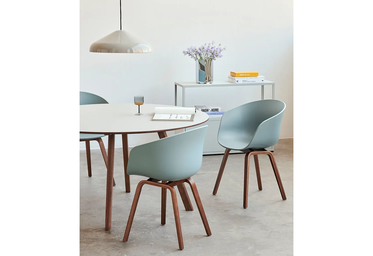 AAC 22 Chair