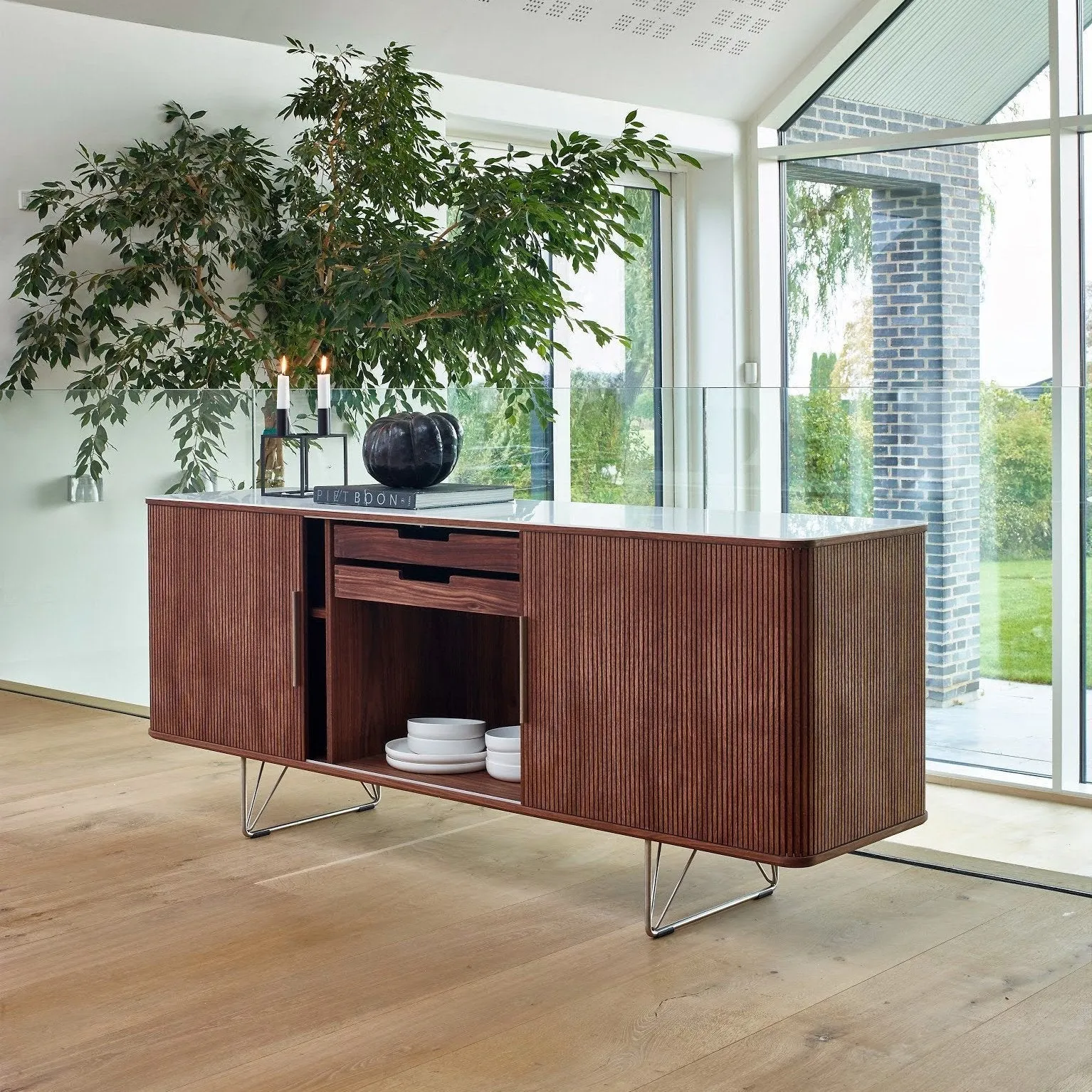 AK2730 Sideboard
