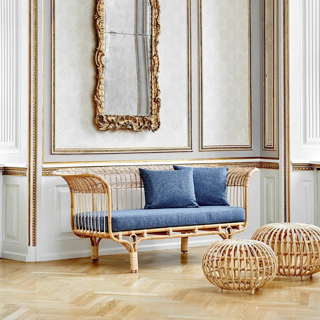 Belladonna Sofa