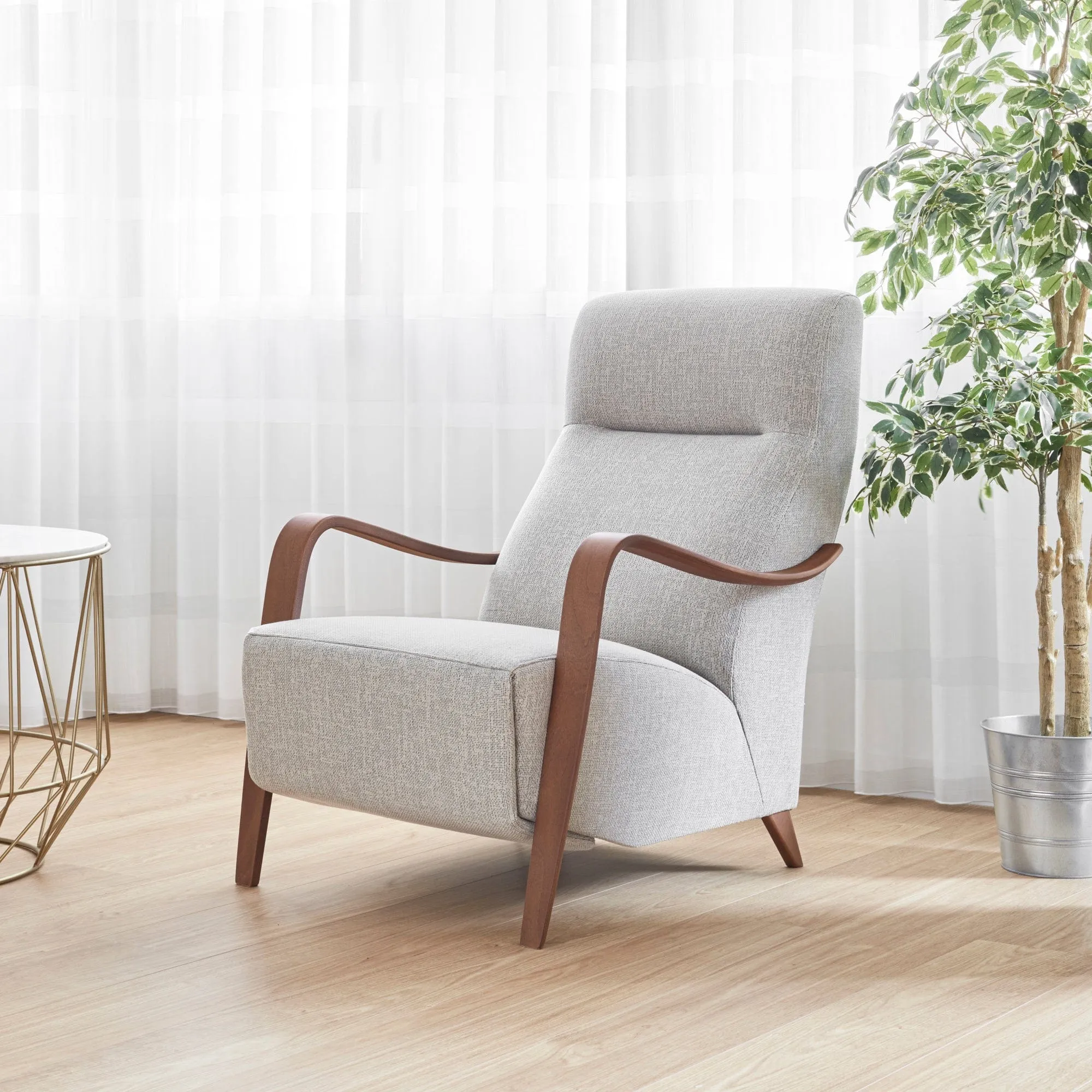 Breeze - Chair In Fabric