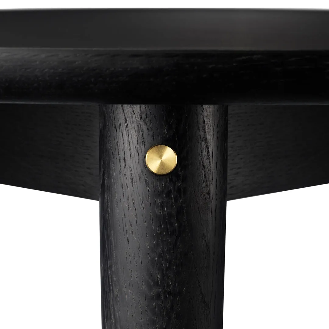 C62 Bjork Round Dining Table