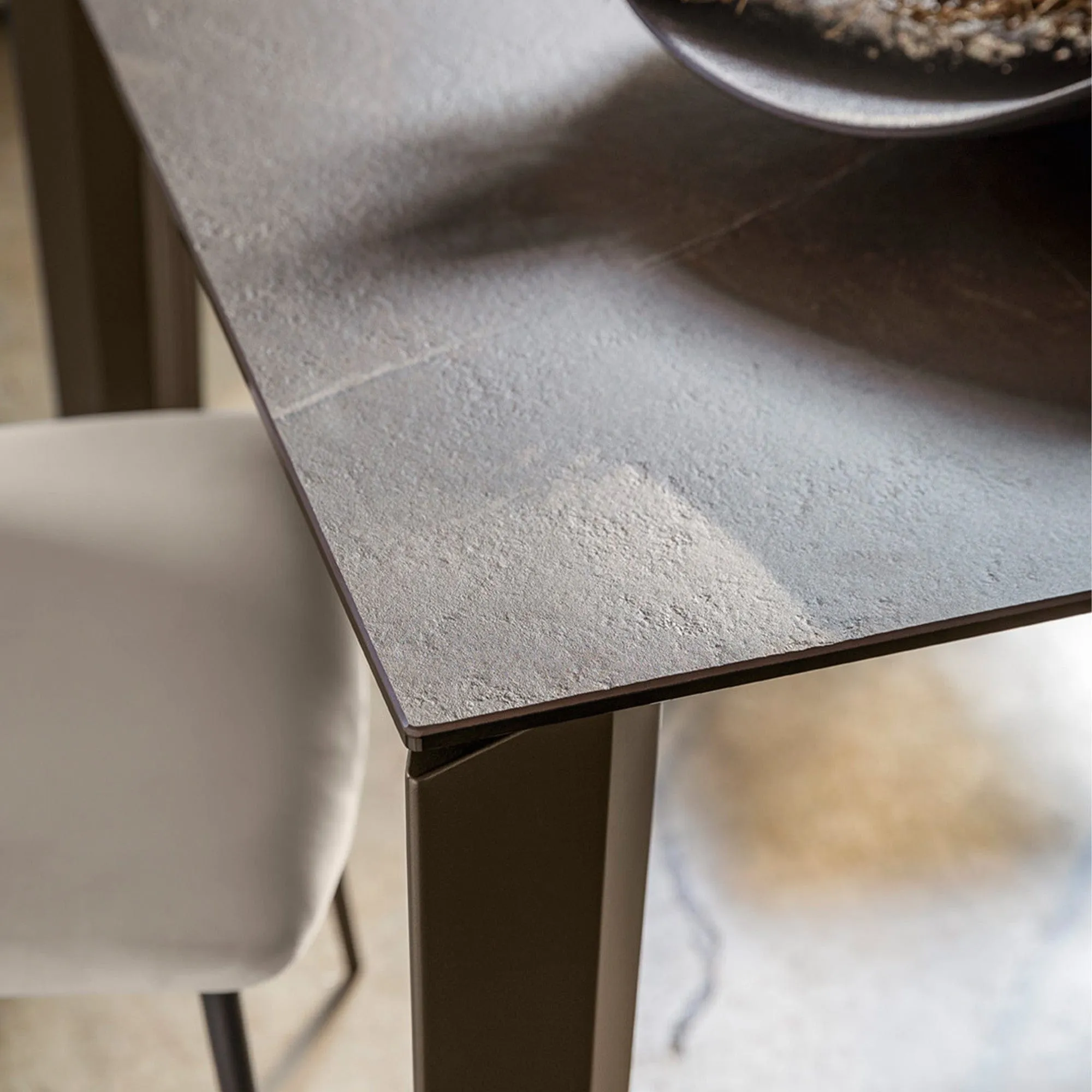 Calligaris Delta - Extending Dining Table In White Marble Ceramic