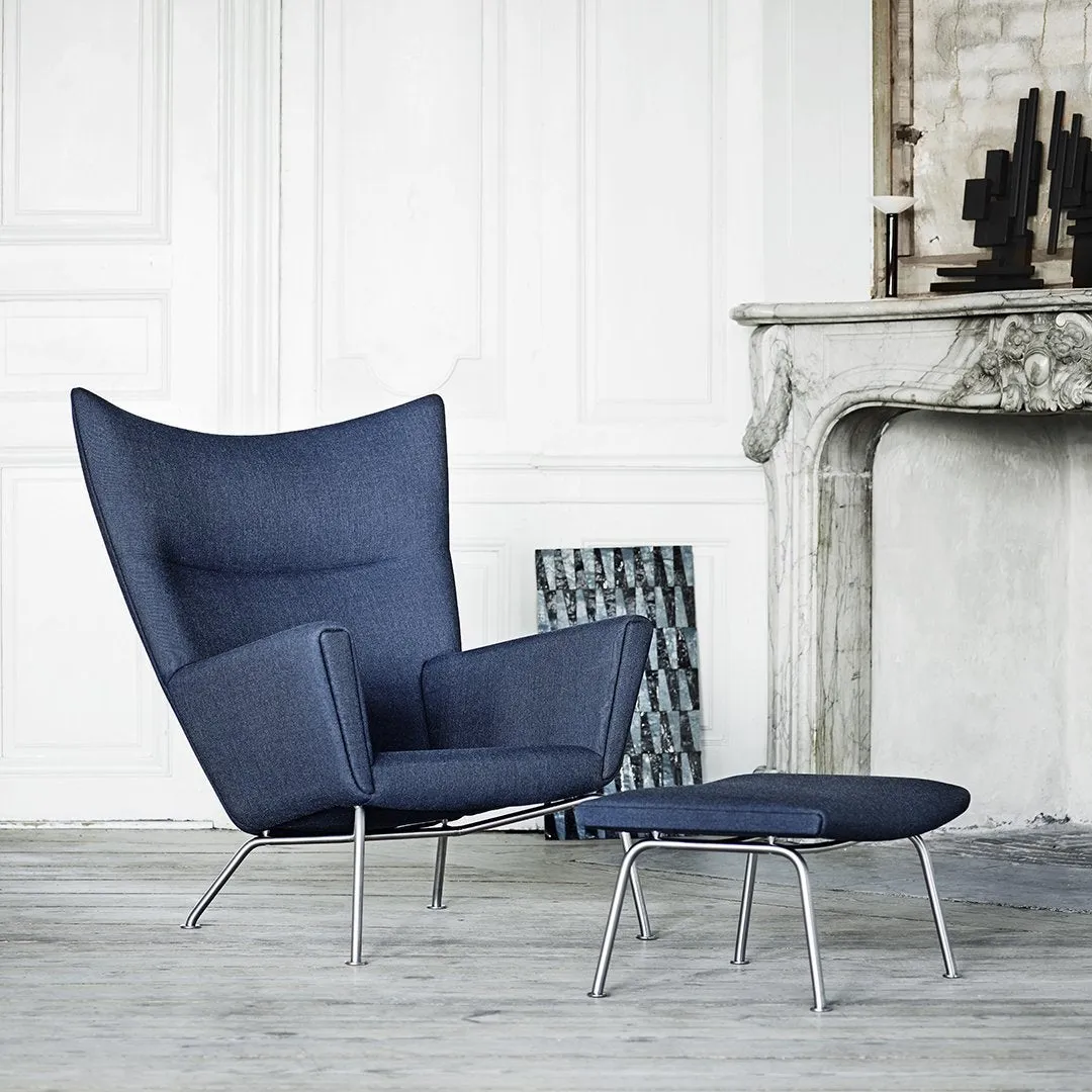 CH445 Wing Chair