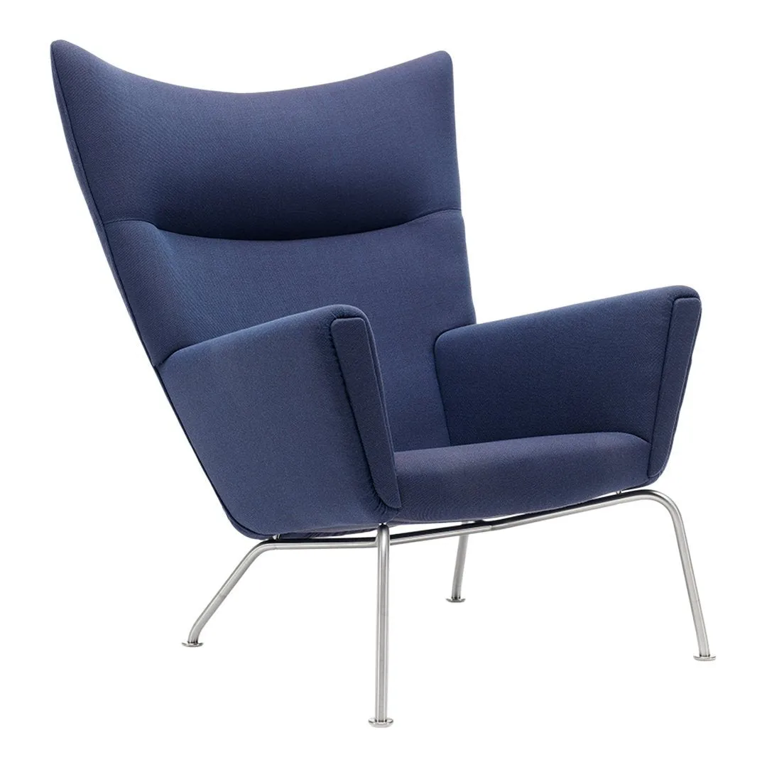 CH445 Wing Chair
