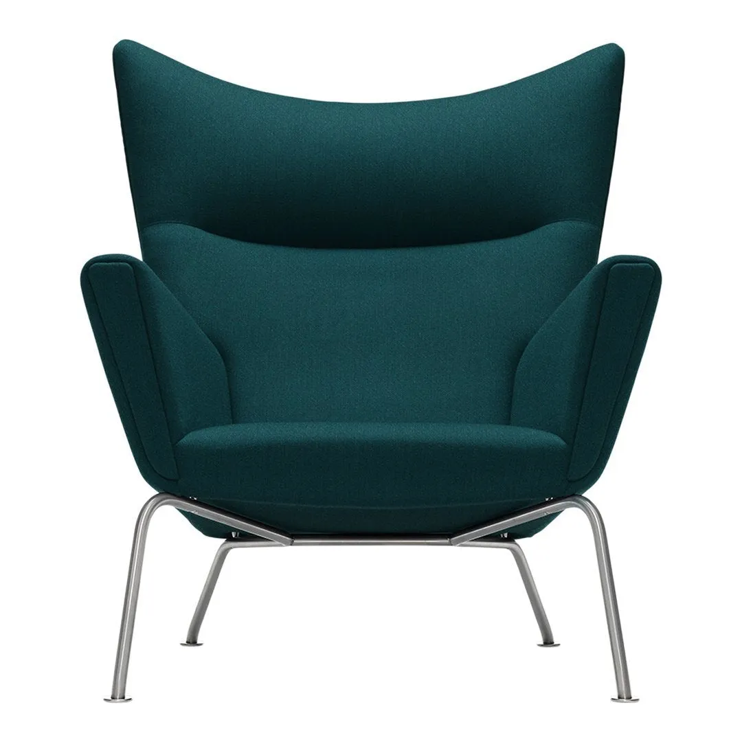 CH445 Wing Chair