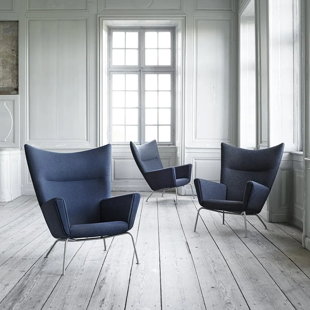 CH445 Wing Chair