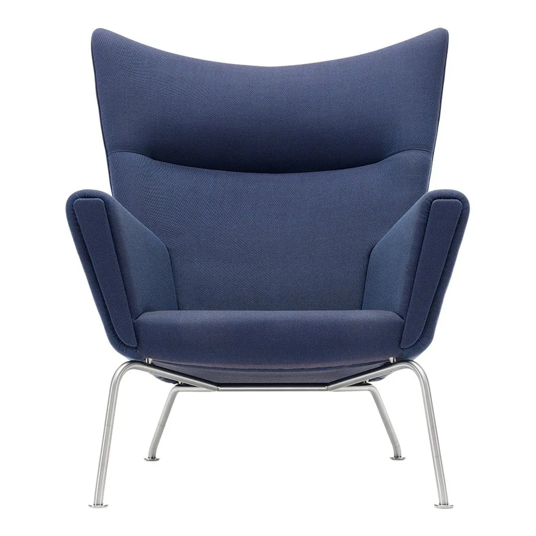 CH445 Wing Chair