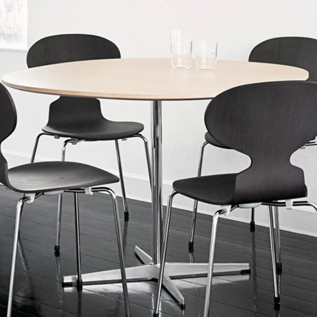 Circular Dining Table w/ 4-Star Base