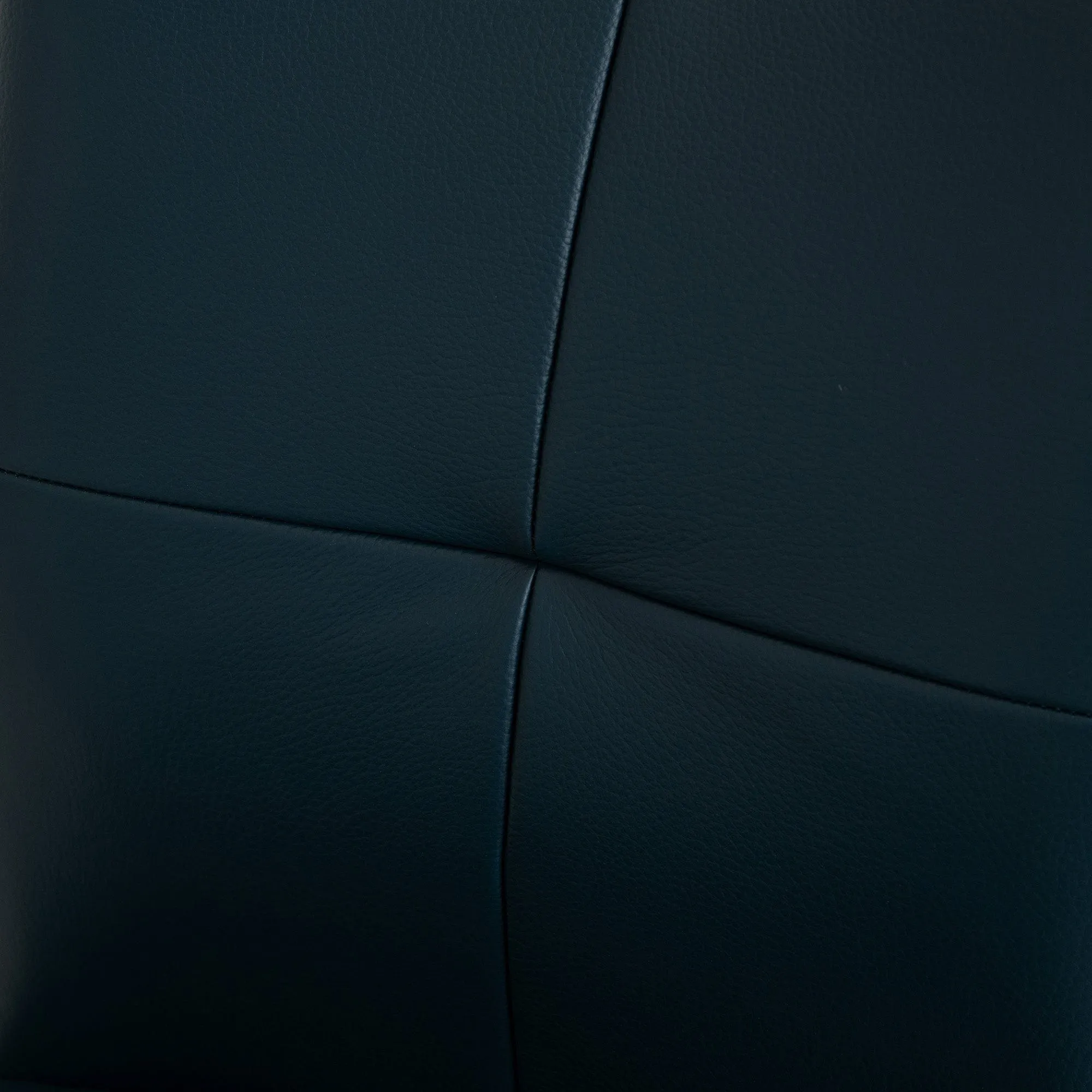 Clover - Dining Chair In Leather With Black Metal Legs