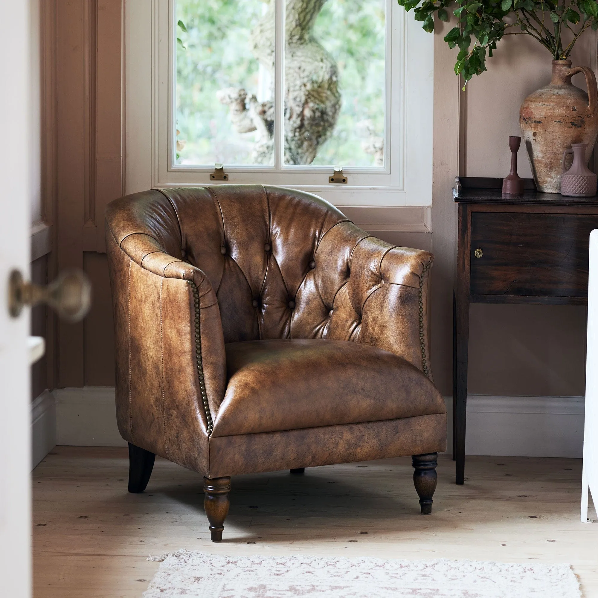 Coningsby - Accent Chair In Leather