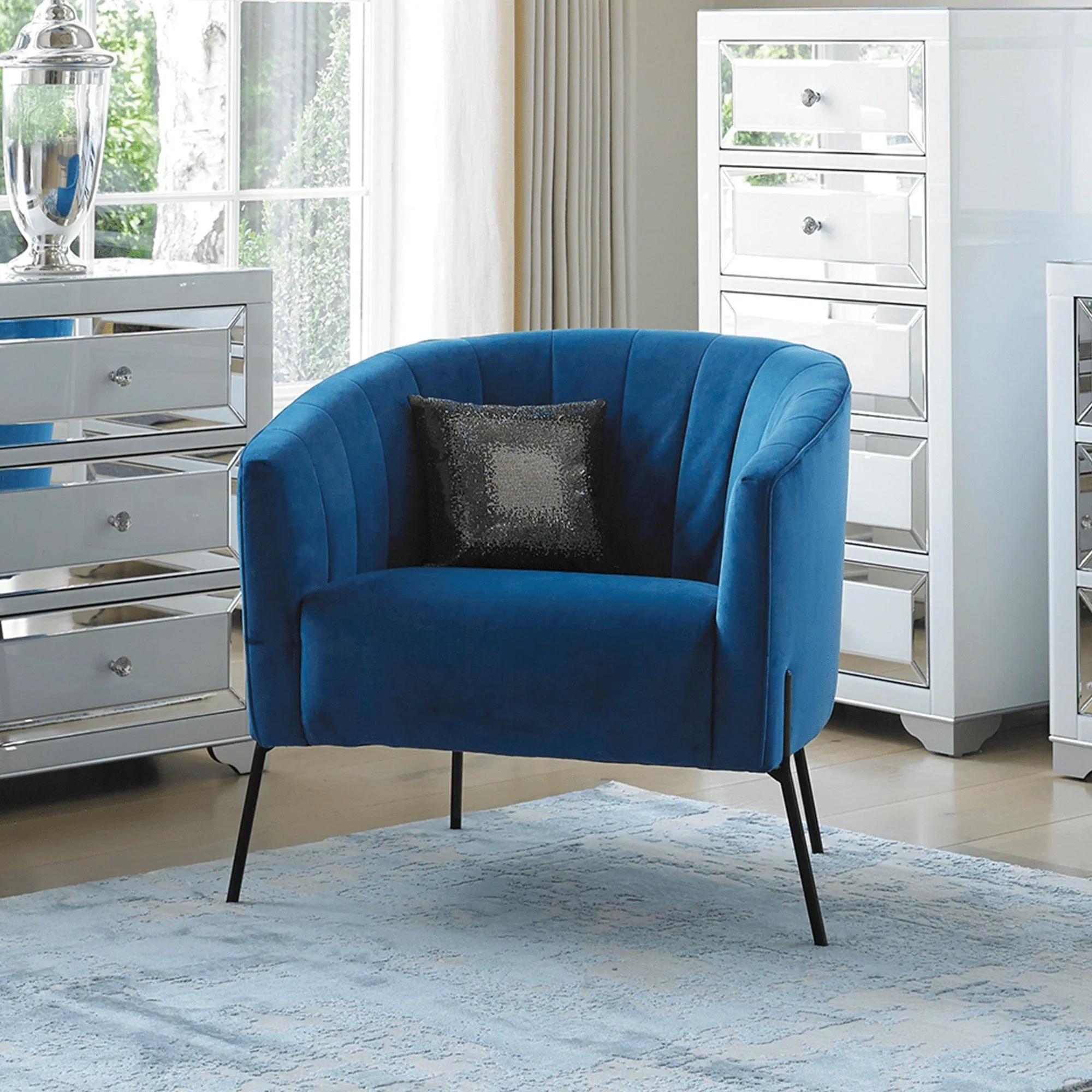 Dolce - Accent Chair In Fabric