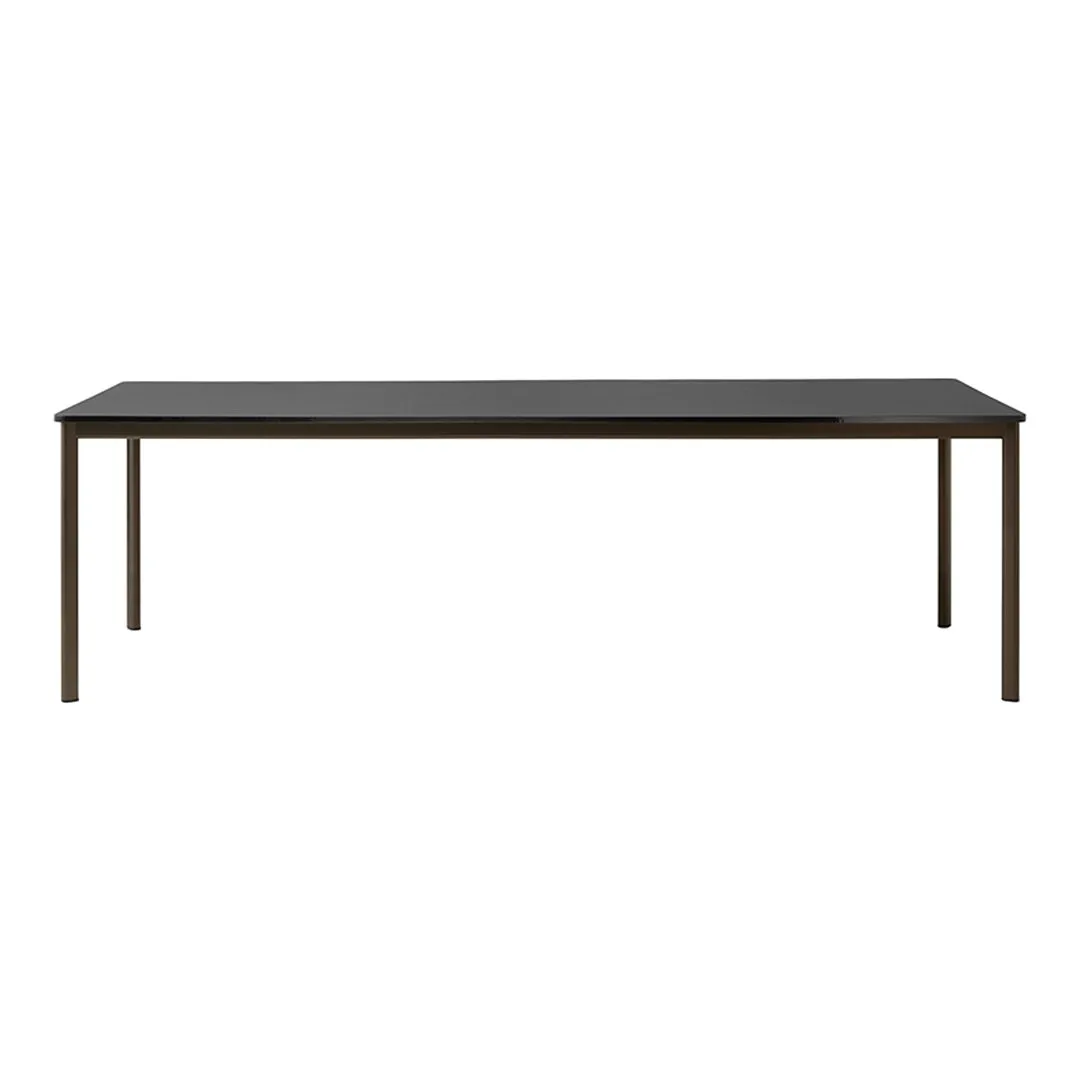 Drip HW60 Dining Table