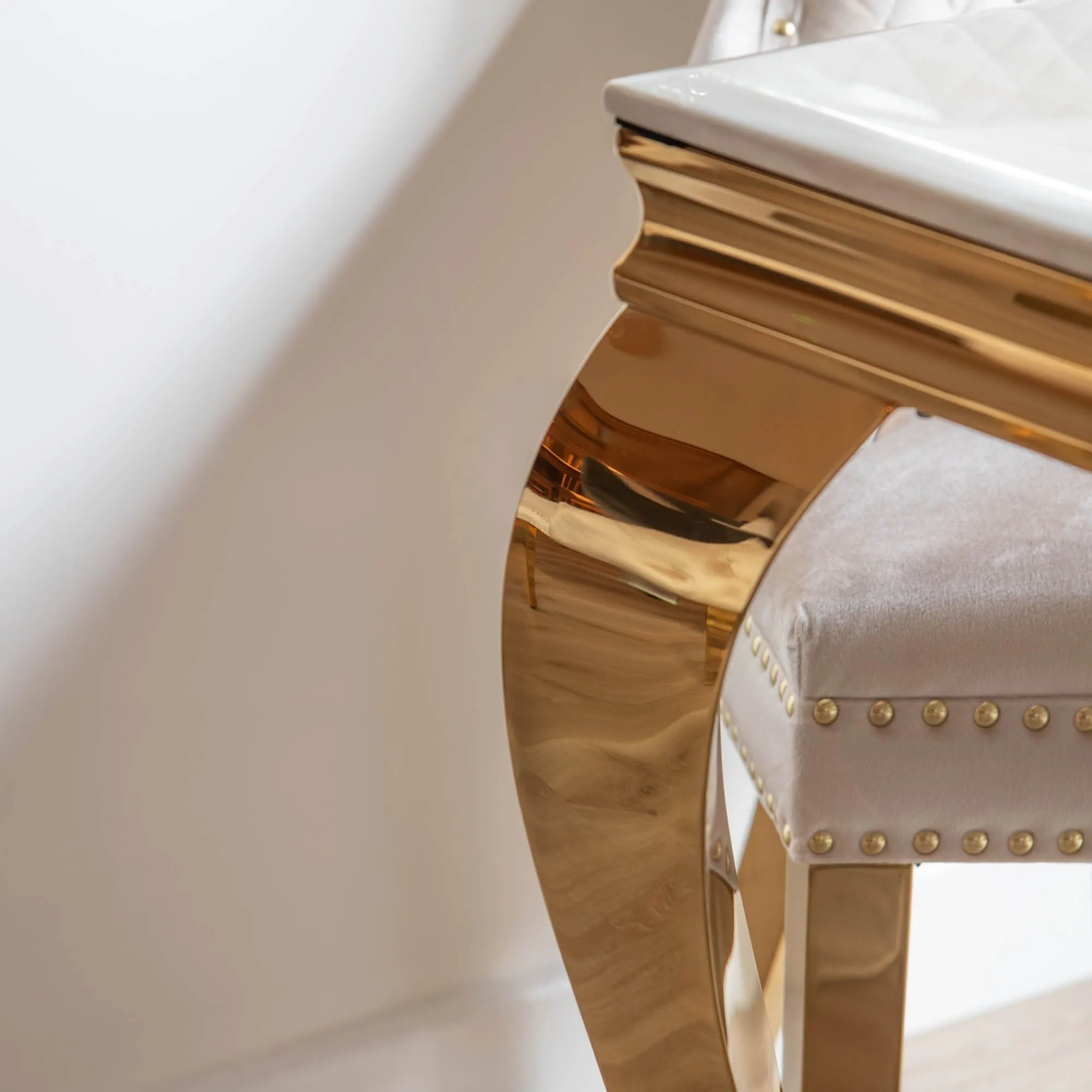 Dubai - Dining Table With Cream Marble Top