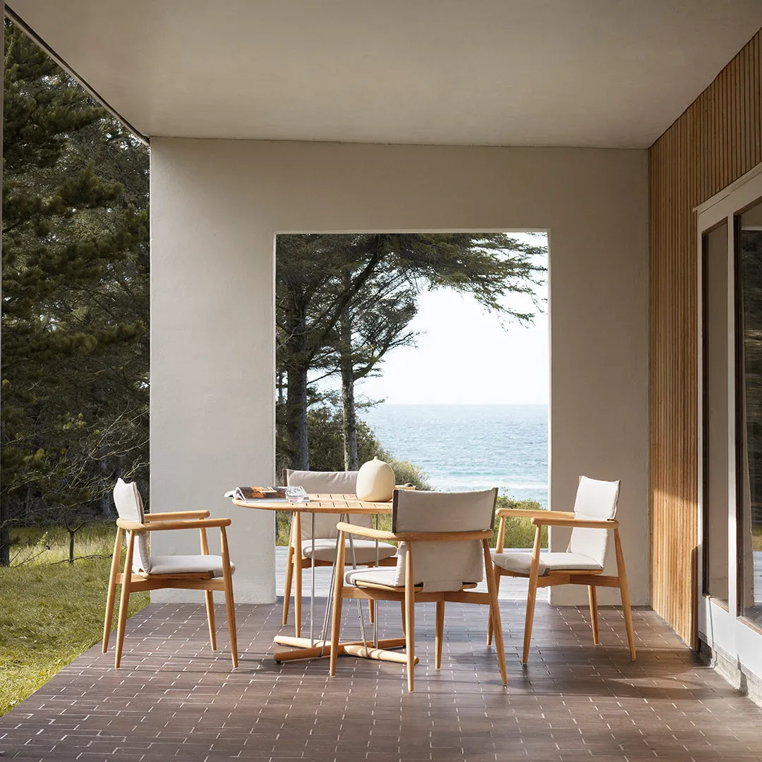 E022 Embrace Outdoor Table