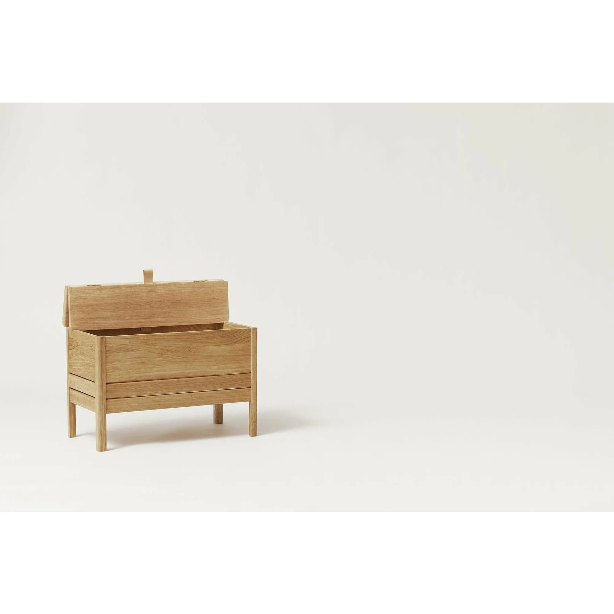Form & Refine A Line Storagebench 68 Cm. Oak