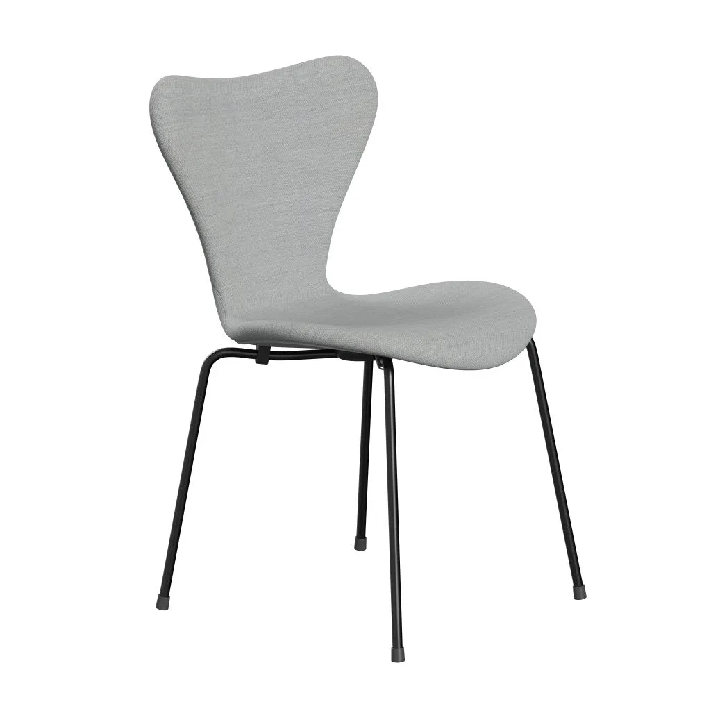 Fritz Hansen Series 7™ Chair Full Upholstery, Black/Fiord Grey/Medium Grey