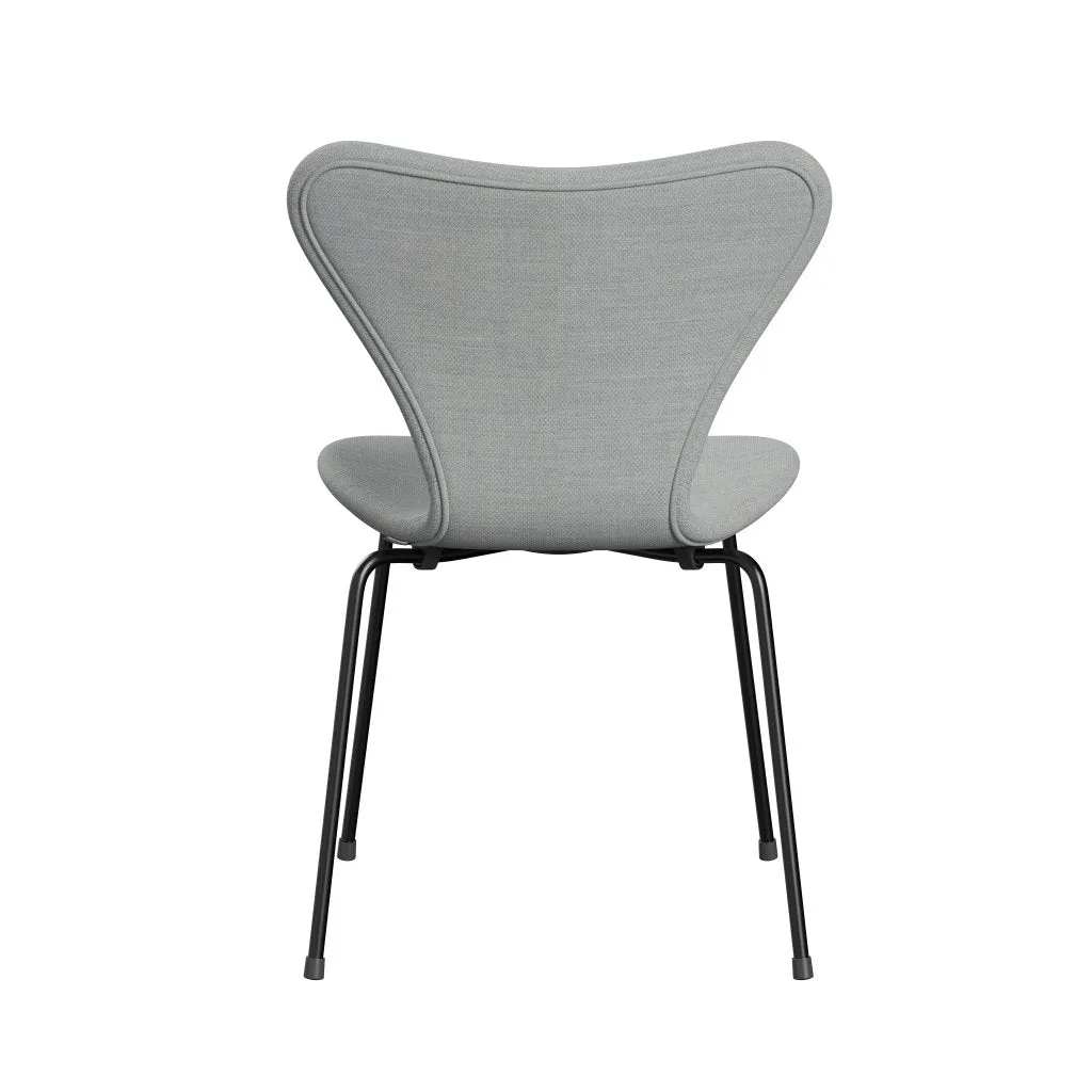 Fritz Hansen Series 7™ Chair Full Upholstery, Black/Fiord Grey/Medium Grey