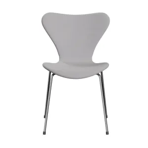 Fritz Hansen Series 7™ Chair Full Upholstery, Chrome/Steelcut Trio White & Light Grey