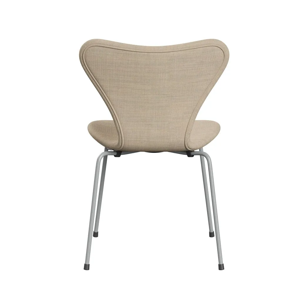 Fritz Hansen Series 7™ Chair Full Upholstery, Nine Grey/Canvas Sand Light
