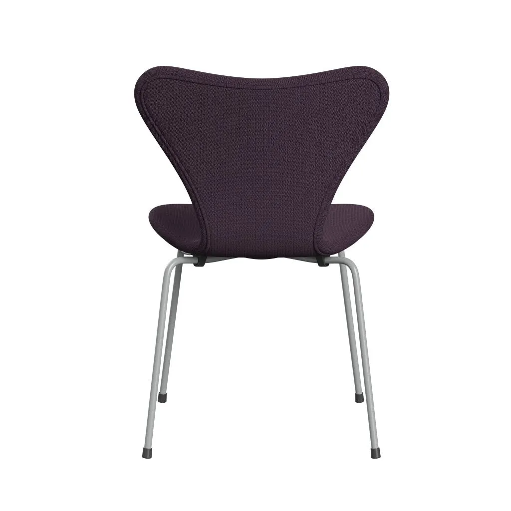 Fritz Hansen Series 7™ Chair Full Upholstery, Nine Grey/Capture Violet Dark