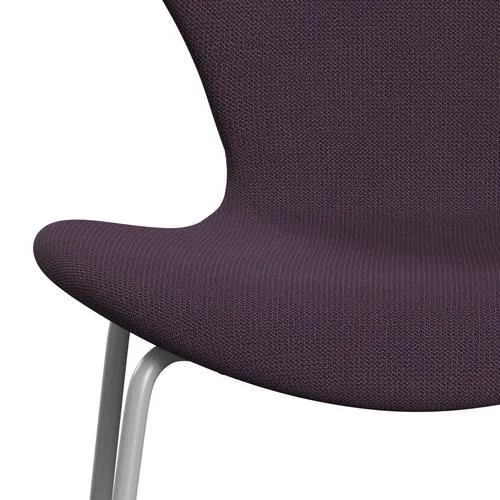 Fritz Hansen Series 7™ Chair Full Upholstery, Nine Grey/Capture Violet Dark