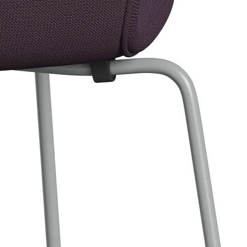Fritz Hansen Series 7™ Chair Full Upholstery, Nine Grey/Capture Violet Dark