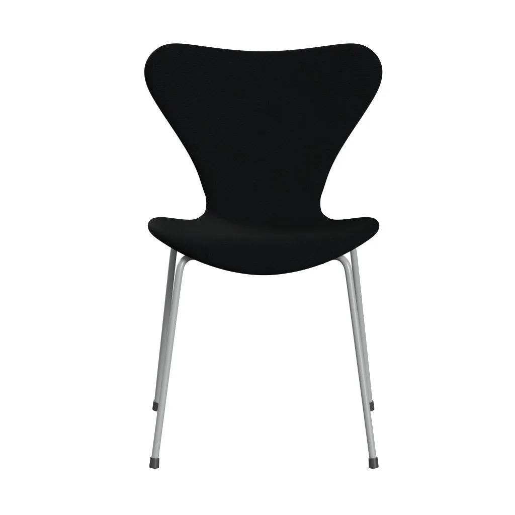 Fritz Hansen Series 7™ Chair Full Upholstery, Nine Grey/Christianshavn Black Uni