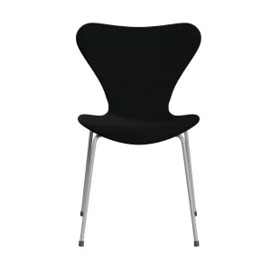 Fritz Hansen Series 7™ Chair Full Upholstery, Nine Grey/Christianshavn Black Uni