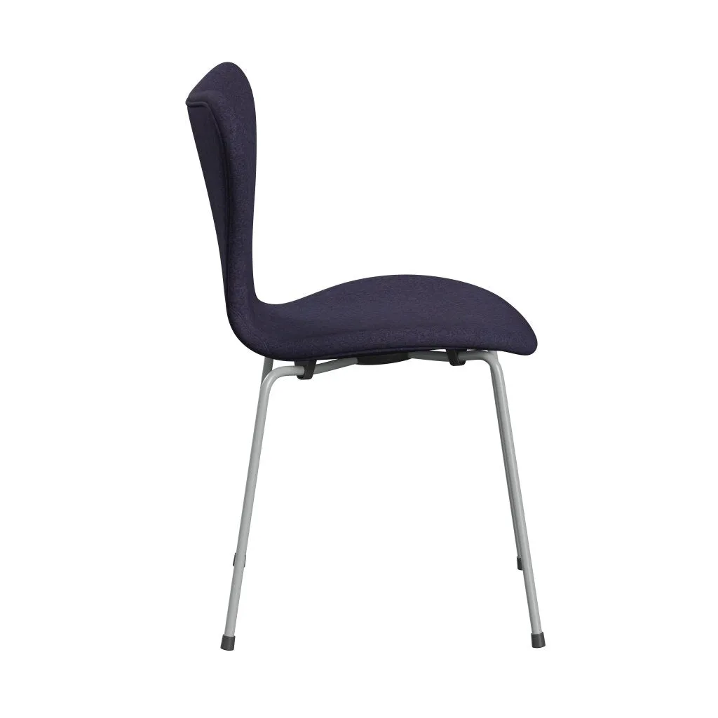 Fritz Hansen Series 7™ Chair Full Upholstery, Nine Grey/Divina Md Dusty Blue