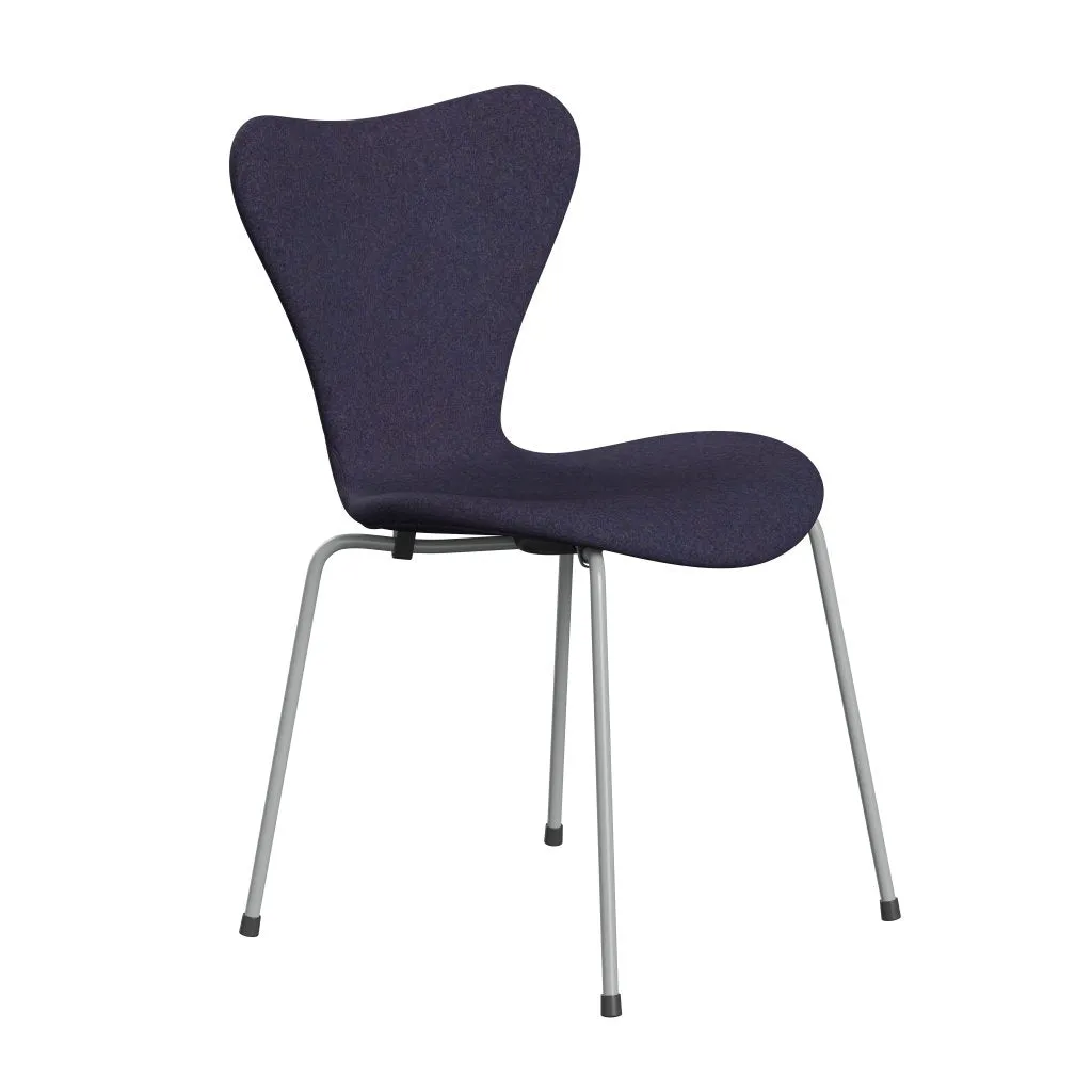 Fritz Hansen Series 7™ Chair Full Upholstery, Nine Grey/Divina Md Dusty Blue