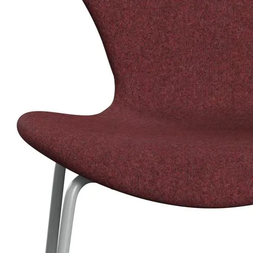 Fritz Hansen Series 7™ Chair Full Upholstery, Nine Grey/Divina Md Heather