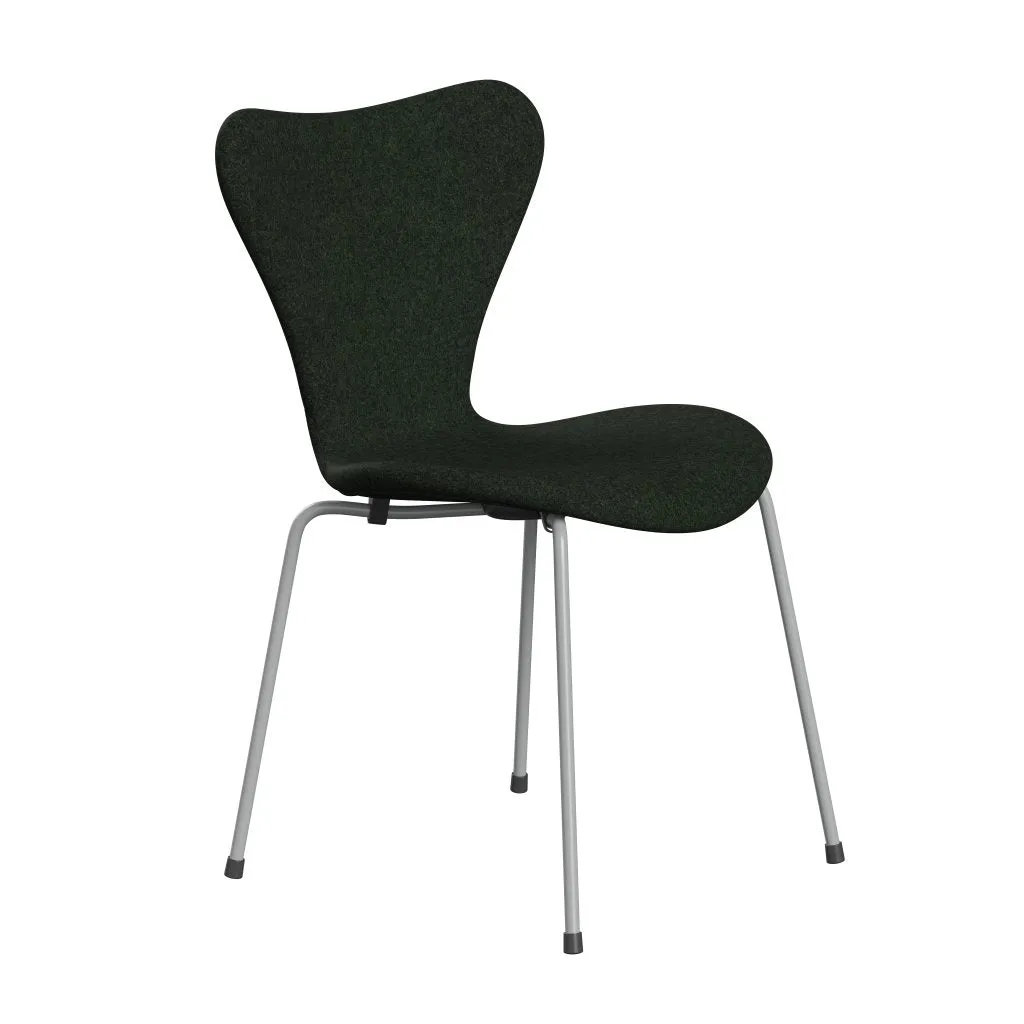 Fritz Hansen Series 7™ Chair Full Upholstery, Nine Grey/Divina Md Moss Green
