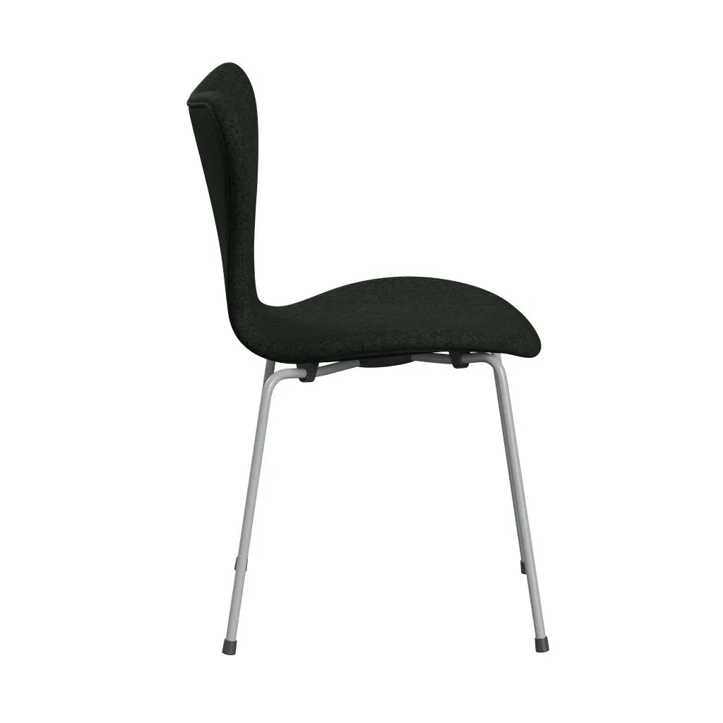 Fritz Hansen Series 7™ Chair Full Upholstery, Nine Grey/Divina Md Moss Green