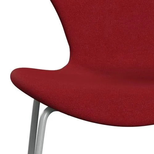 Fritz Hansen Series 7™ Chair Full Upholstery, Nine Grey/Tonus Light Bordeaux
