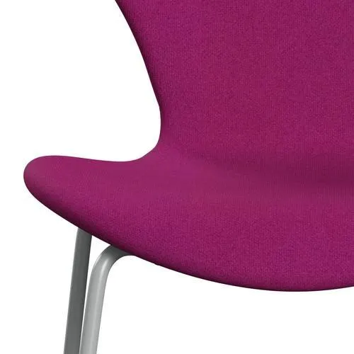 Fritz Hansen Series 7™ Chair Full Upholstery, Nine Grey/Tonus Pink