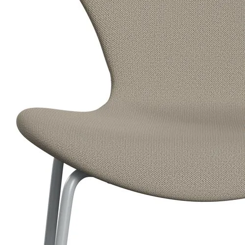 Fritz Hansen Series 7™ Chair Full Upholstery, Silver Grey/Capture Grey Sand