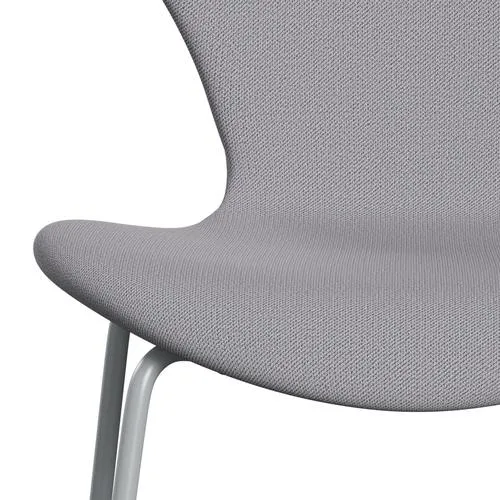 Fritz Hansen Series 7™ Chair Full Upholstery, Silver Grey/Capture Light Grey