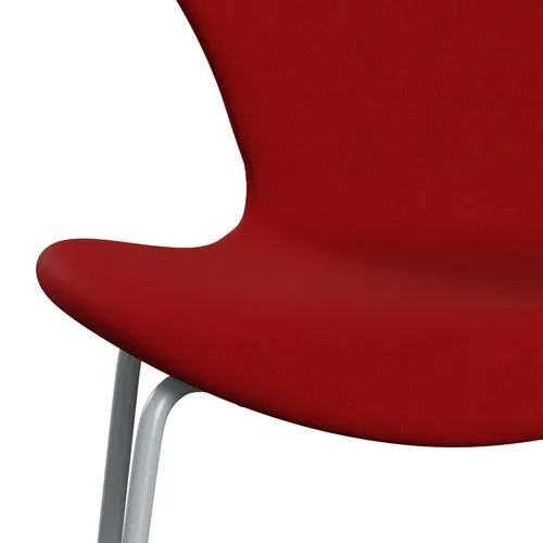 Fritz Hansen Series 7™ Chair Full Upholstery, Silver Grey/Comfort Red (C01414)