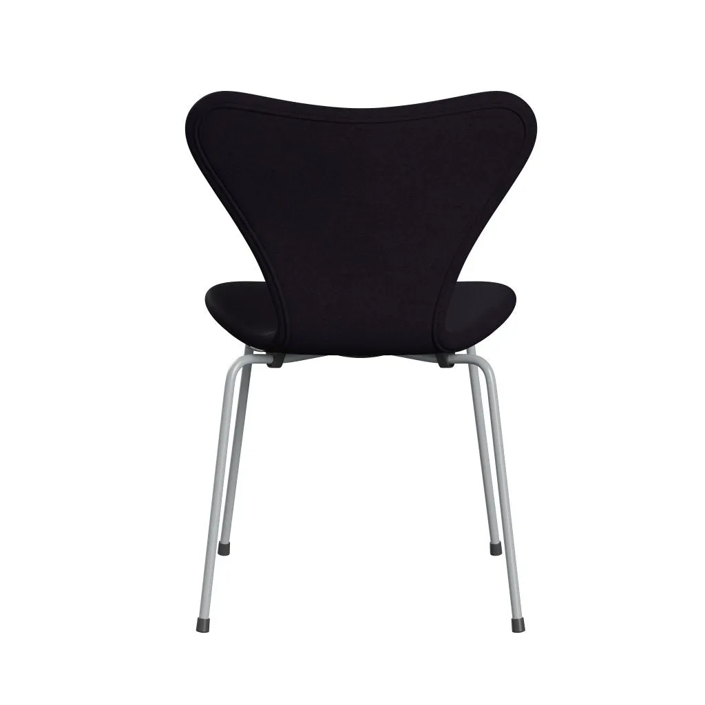 Fritz Hansen Series 7™ Chair Full Upholstery, Silver Grey/Comfort Violet Red