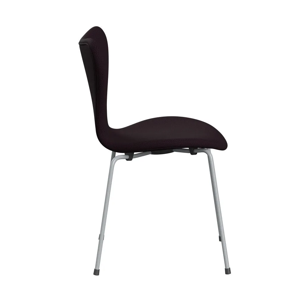 Fritz Hansen Series 7™ Chair Full Upholstery, Silver Grey/Diablo Plum