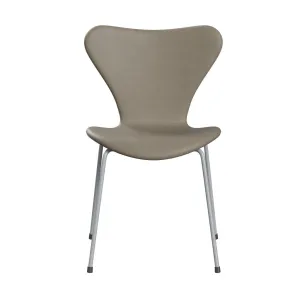 Fritz Hansen Series 7™ Chair Full Upholstery, Silver Grey/Essential Light Grey