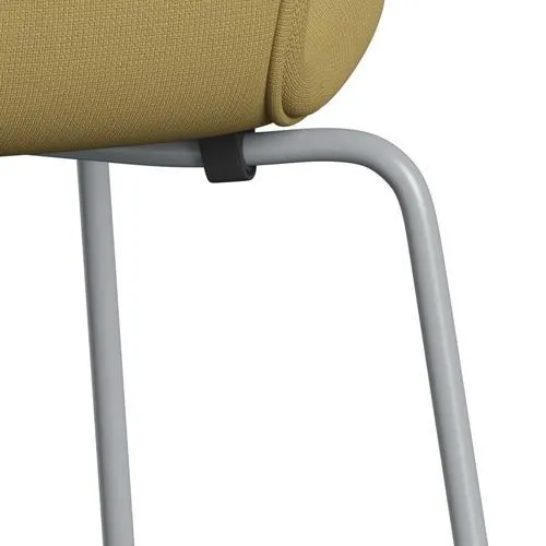Fritz Hansen Series 7™ Chair Full Upholstery, Silver Grey/Fame Beige (F62068)