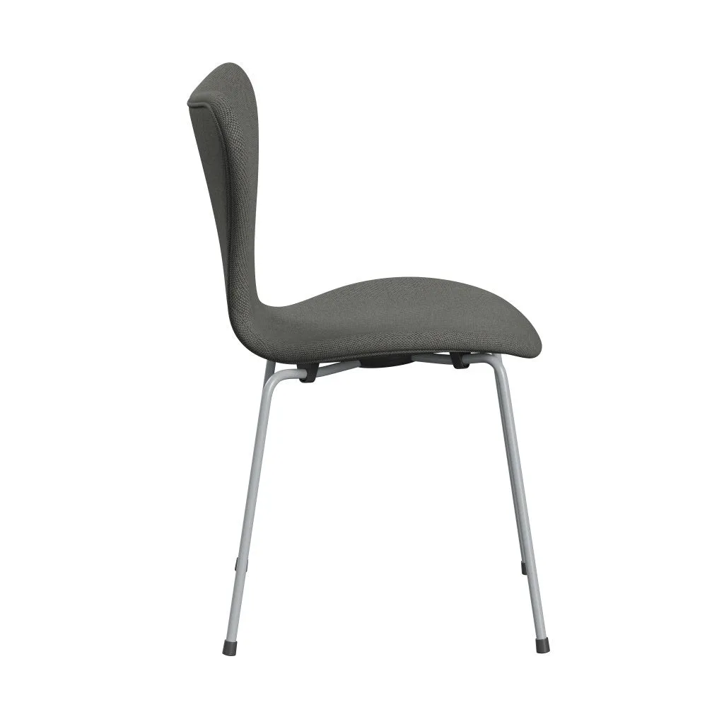 Fritz Hansen Series 7™ Chair Full Upholstery, Silver Grey/Re Wool Taupe/Natural