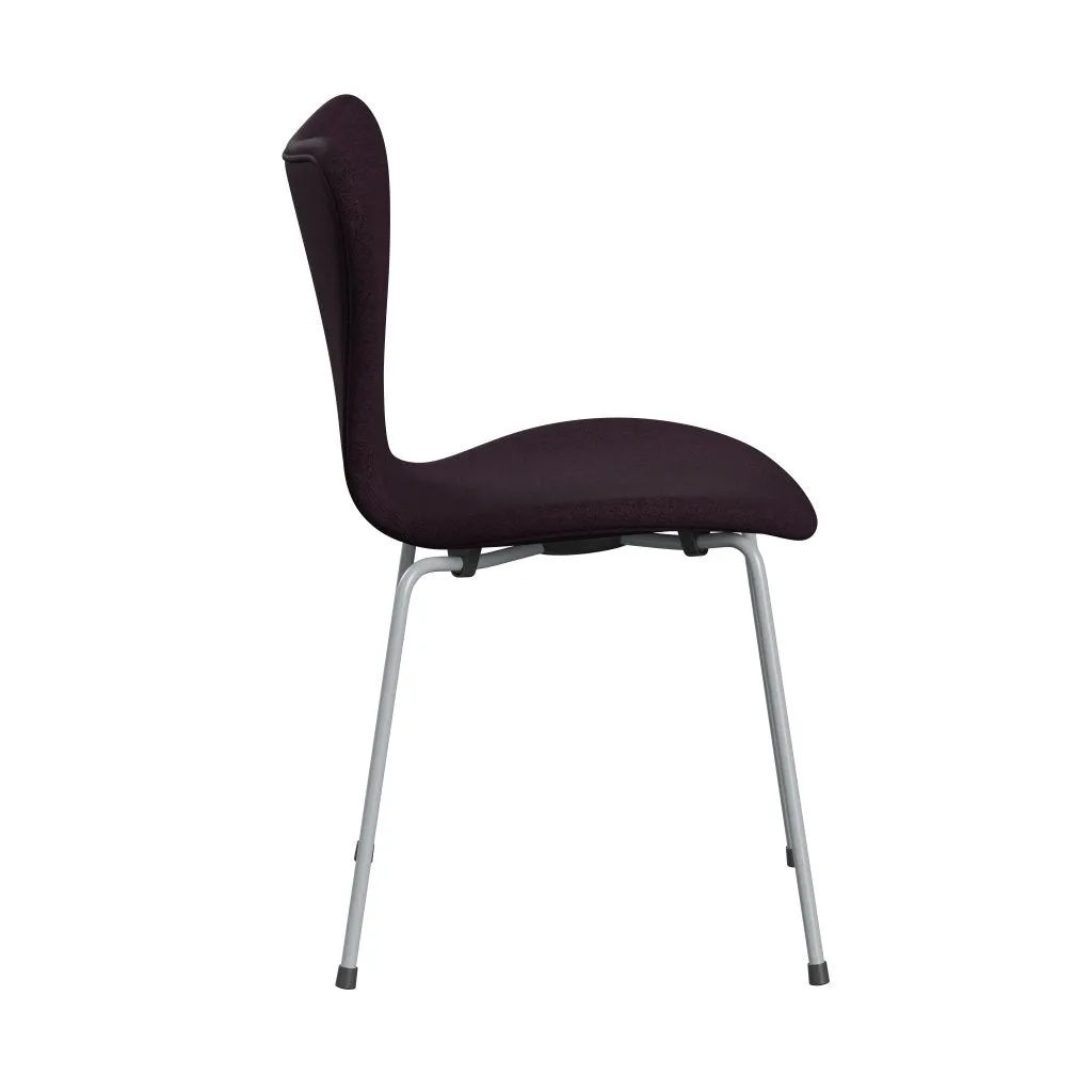 Fritz Hansen Series 7™ Chair Full Upholstery, Silver Grey/Remix Aubergine (Rem692)