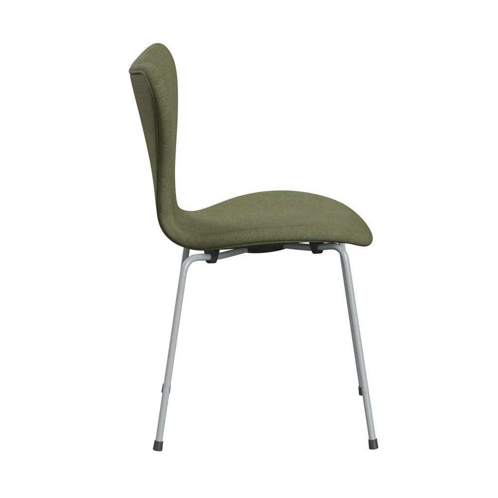 Fritz Hansen Series 7™ Chair Full Upholstery, Silver Grey/Remix Green