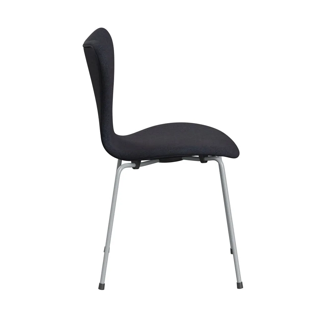 Fritz Hansen Series 7™ Chair Full Upholstery, Silver Grey/Remix Jeans Blue