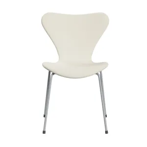 Fritz Hansen Series 7™ Chair Full Upholstery, Silver Grey/Sunniva 2 Crème