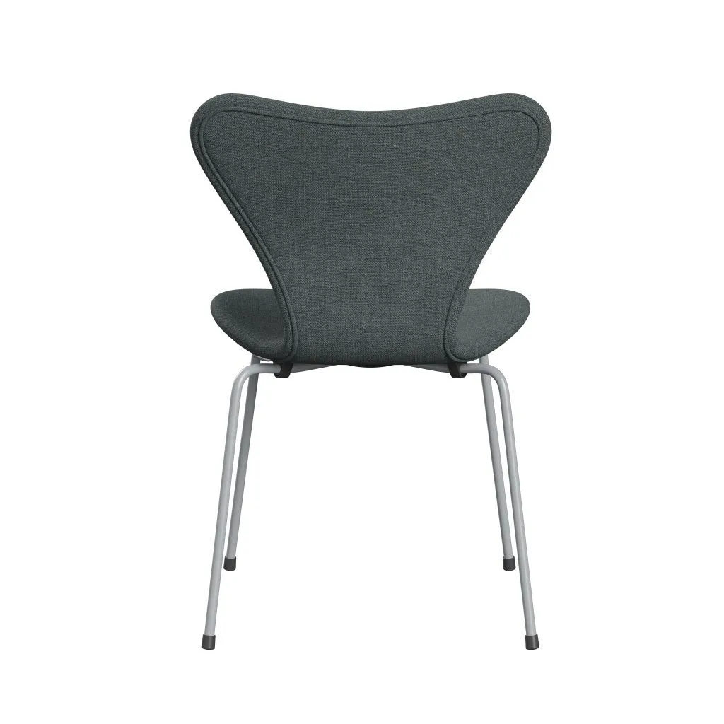 Fritz Hansen Series 7™ Chair Full Upholstery, Silver Grey/Sunniva 2 Steel Grey