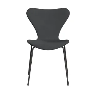 Fritz Hansen Series 7™ Chair Full Upholstery, Warm Graphite/Christianshavn Grey Plain