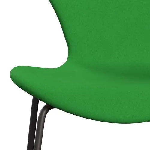 Fritz Hansen Series 7™ Chair Full Upholstery, Warm Graphite/Comfort Green (C68003)